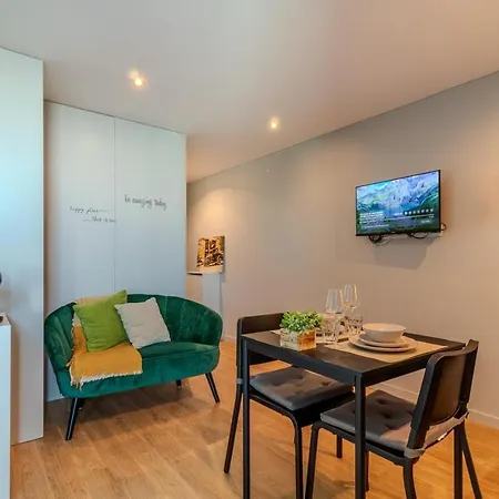 Em Com Estacionamento Apartment Aveiro