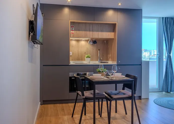 Apartment Em Com Estacionamento Aveiro