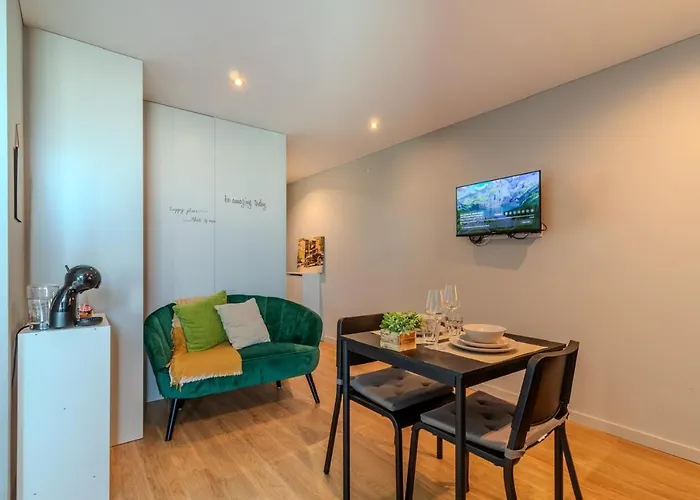 Em Com Estacionamento Apartment Aveiro