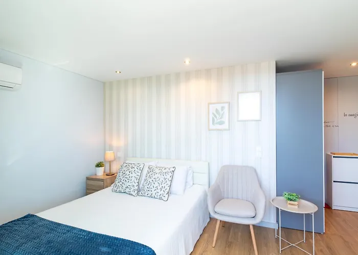 Apartment Em Com Estacionamento Aveiro